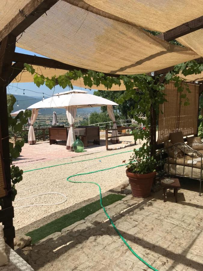 B&B Le Grette Gioia Dei Marsi Екстер'єр фото