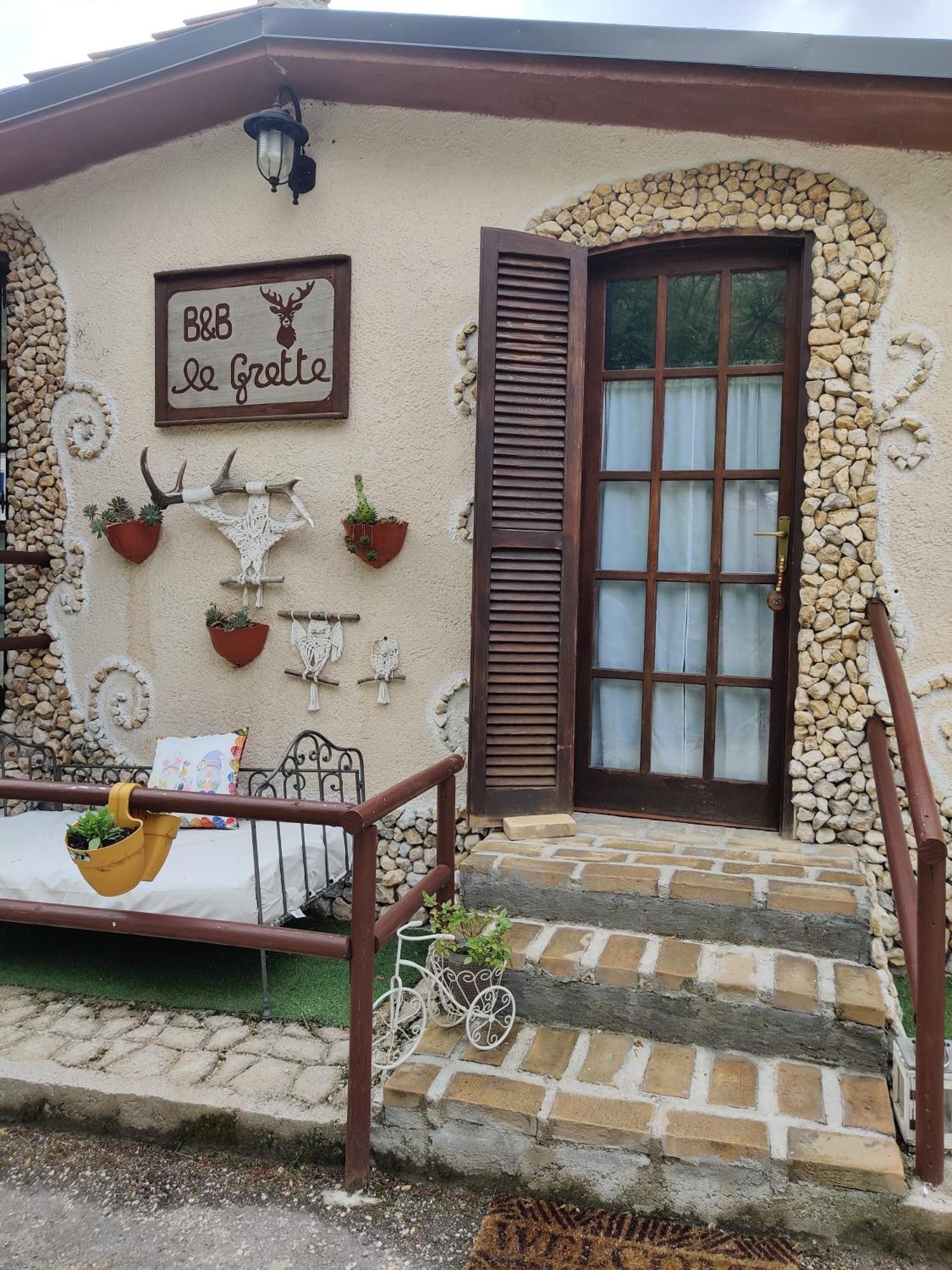 B&B Le Grette Gioia Dei Marsi Екстер'єр фото
