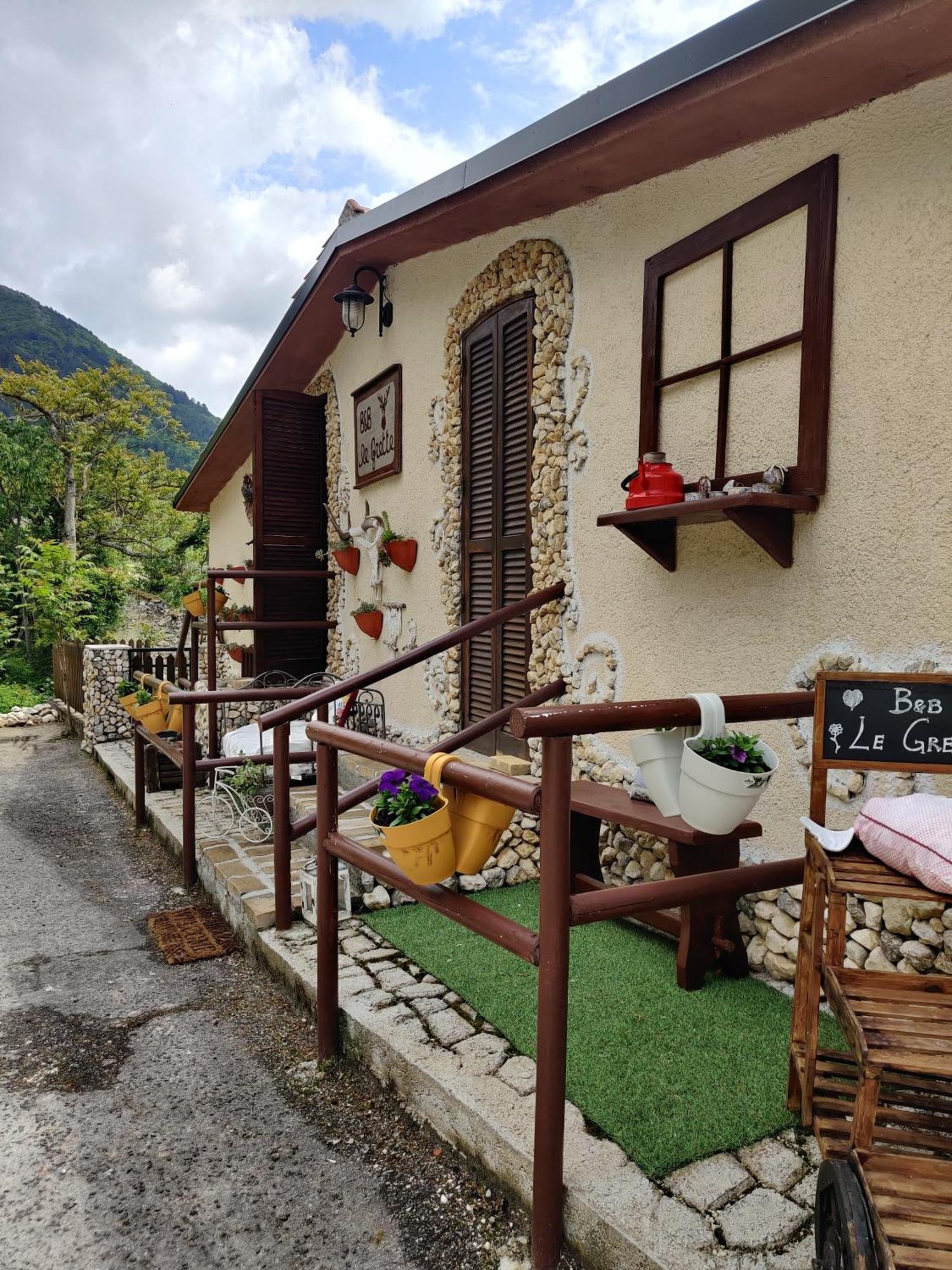 B&B Le Grette Gioia Dei Marsi Екстер'єр фото